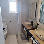 Seaview Apartments, Ventura Appartement *