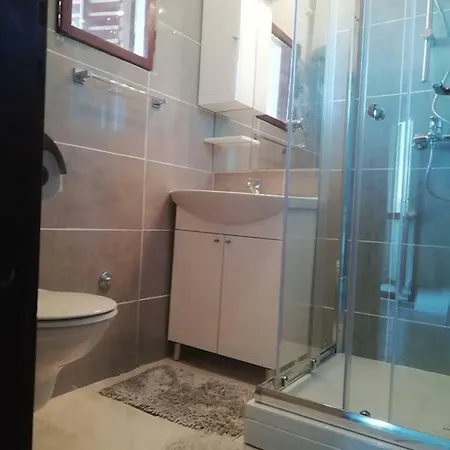 Seaview Apartments, Ventura