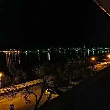 Seaview Apartments, Ventura *