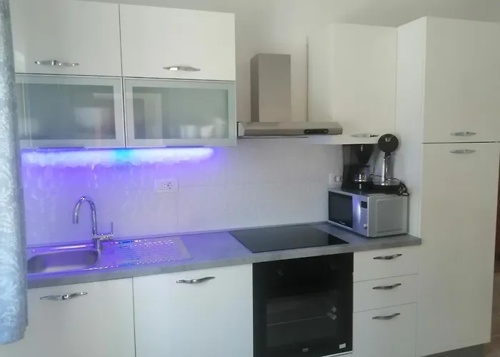 Seaview Apartments, Ventura Apartman Nin