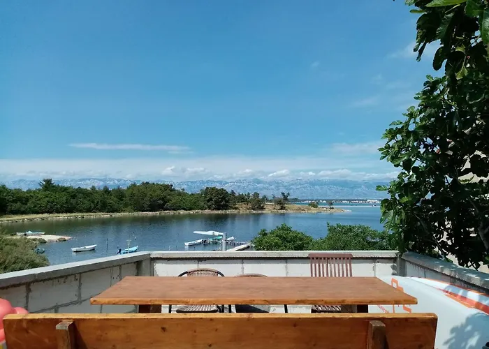 Seaview Apartments, Ventura