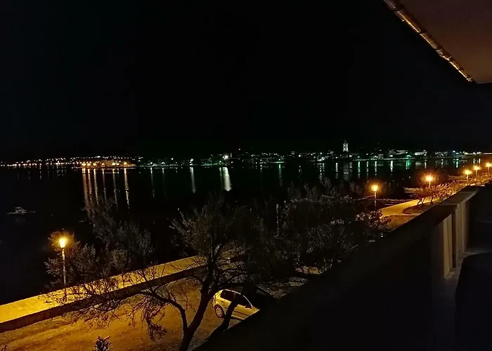 Seaview Apartments, Ventura *