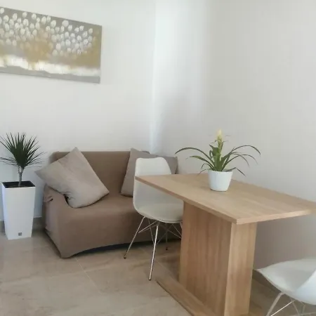 Seaview Apartments, Ventura Appartement *