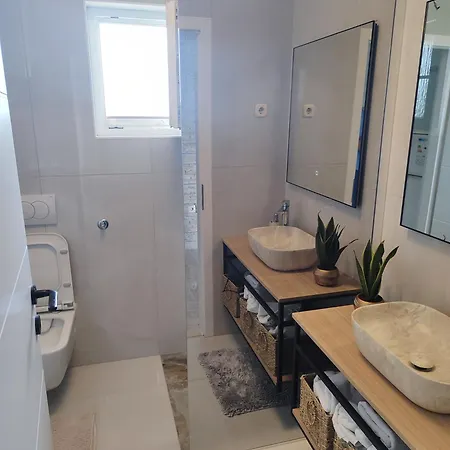Seaview Apartments, Ventura Appartement *