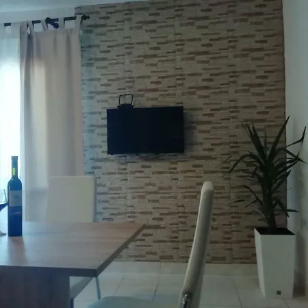 Seaview Apartments, Ventura *